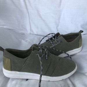 But and new toms sneakers